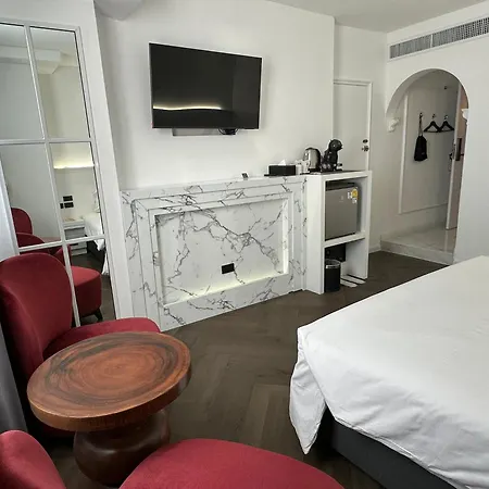 Elizabeth Hotel