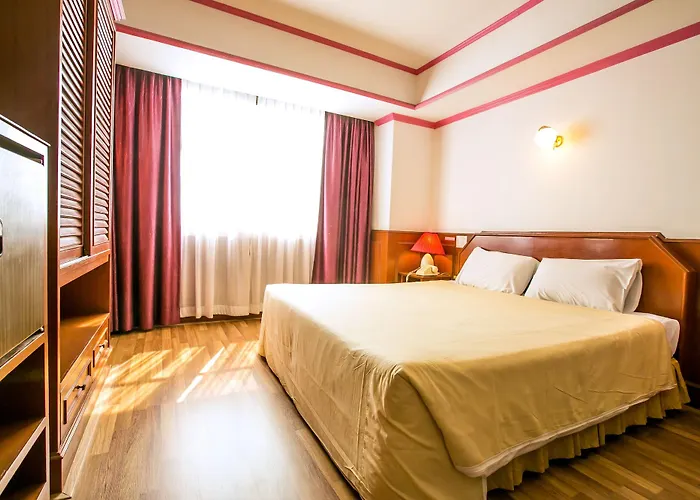 Elizabeth 4* Bangkok