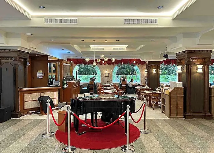 Elizabeth 4* Bangkok