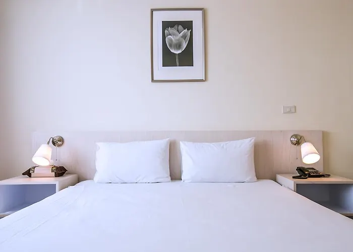 Elizabeth 4* Bangkok